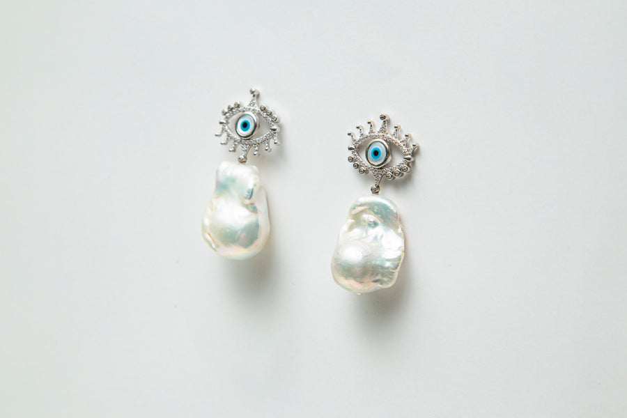 Sparkly Lashed Evil Eye Dangle Earring with Baroque Pearl